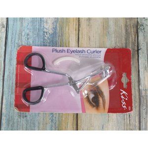 Plush Eyelash Curler Black Sealed KISS